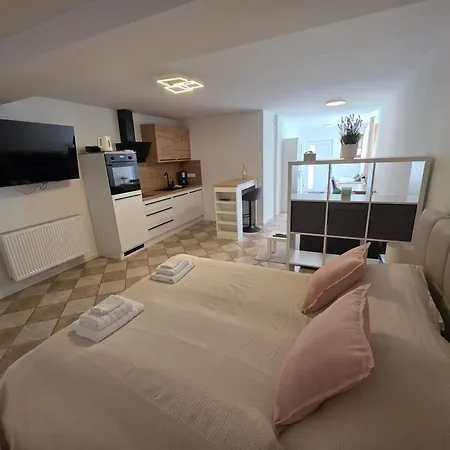 Cosy Cathouse